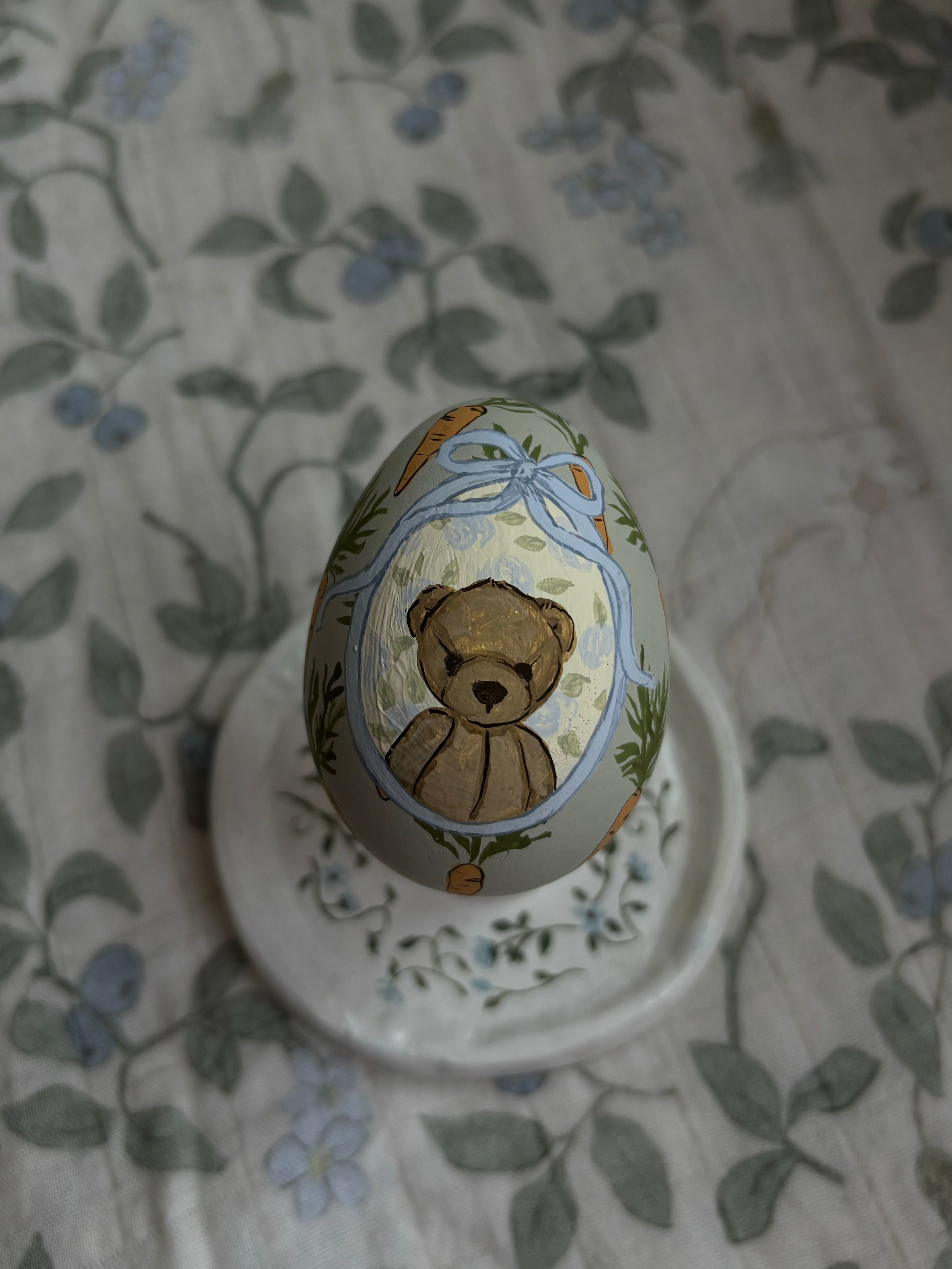 Egg - bear cub