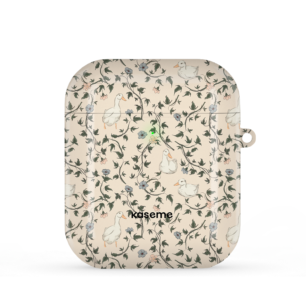 Vintage Goose by Solange Pilote AirPods Case