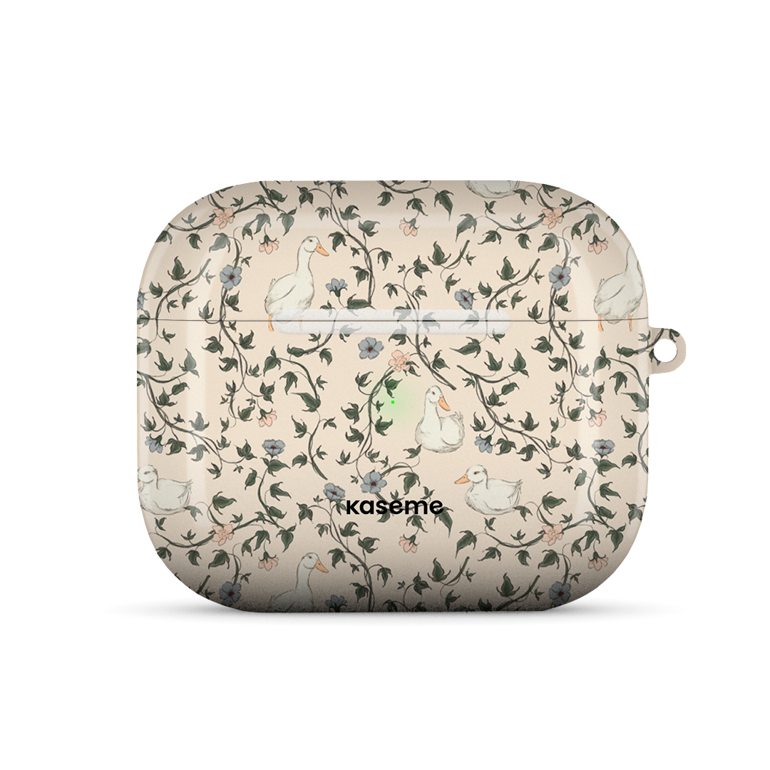 Vintage Goose by Solange Pilote AirPods Case